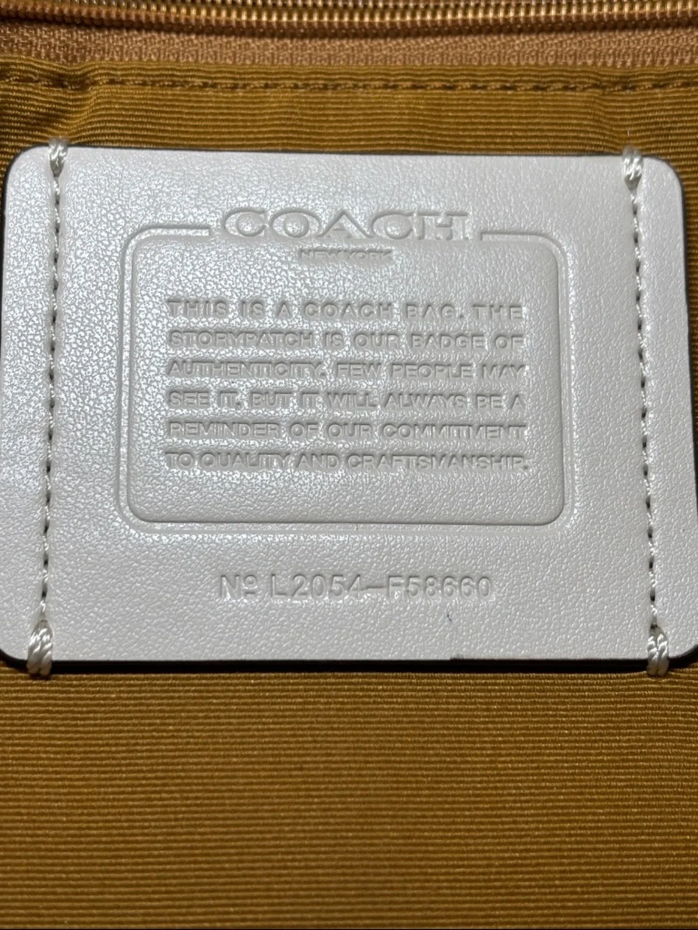 Coach F58660 Derby Tote in Chalk White Pebbled Leather EUC